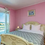 Five-bedroom In