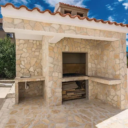 Tatil Evi Five-bedroom In Zadar