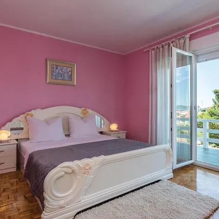Five-bedroom In