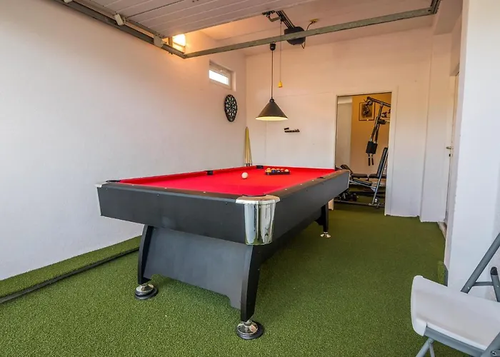 Five-bedroom In Zadar