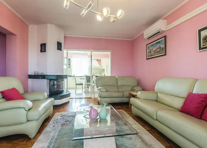 Five-bedroom In Zadar