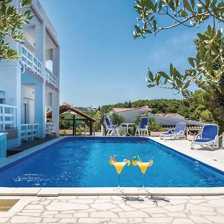 7 Bedroom Gorgeous In 펜션