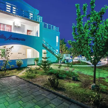Amazing Home In Zadar * Zara
