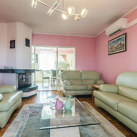 Amazing Home In Zadar Zara