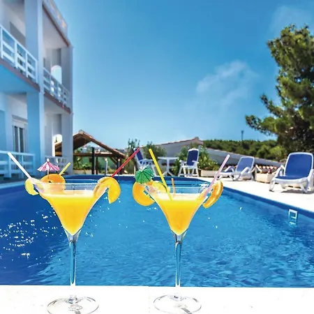 Сasa de vacaciones Five-bedroom In