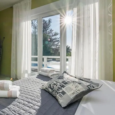 펜션 7 Bedroom Gorgeous In *