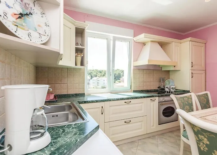 Σπίτι διακοπών Five-bedroom In *