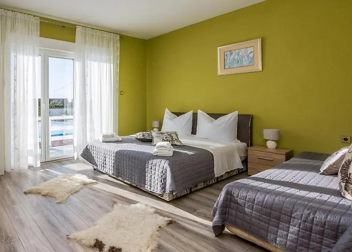Σπίτι διακοπών Five-bedroom In